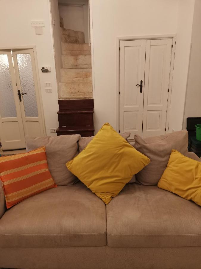 Edyta'S Apartment 오스투니 외부 사진