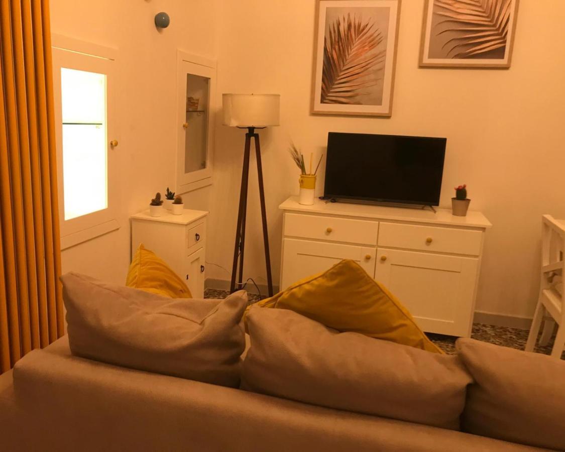 Edyta'S Apartment 오스투니 외부 사진